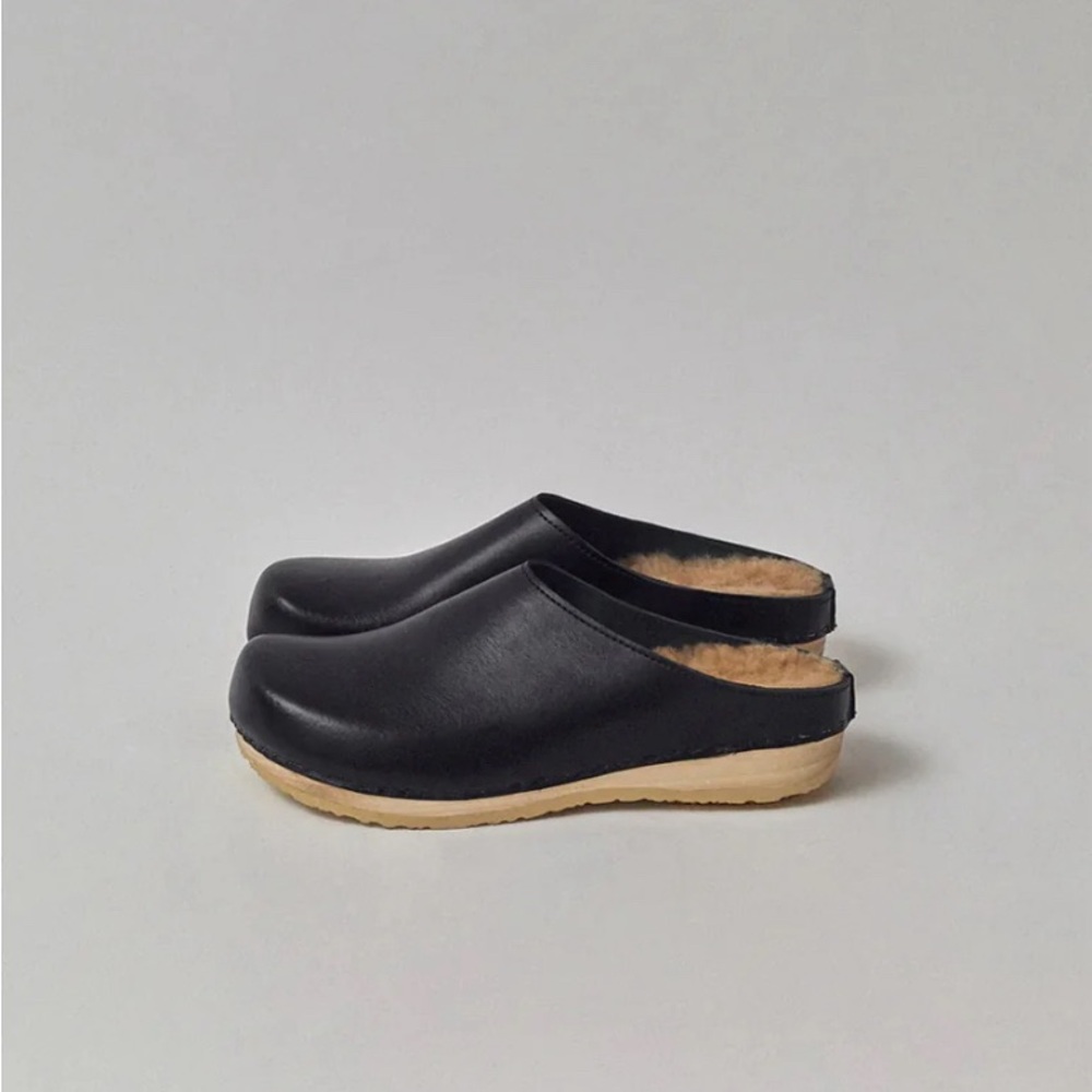 No. 6 - Reid Clog - size 39